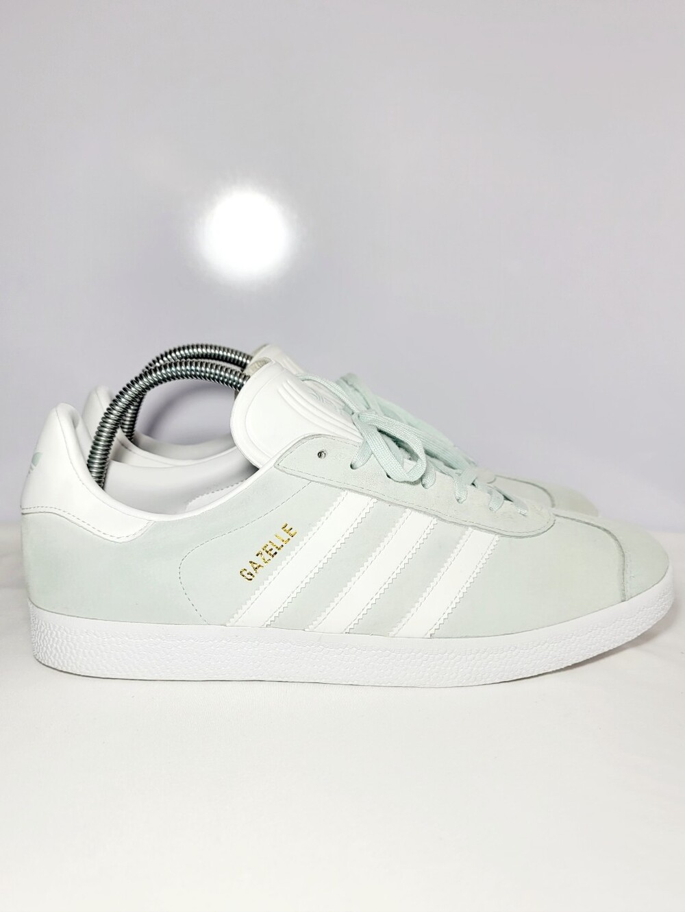 Adidas Men's size 11 Gazelle medium width low top running sneaker's.
